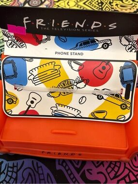FRIENDS Yellow and Black Phone Stand Packaging